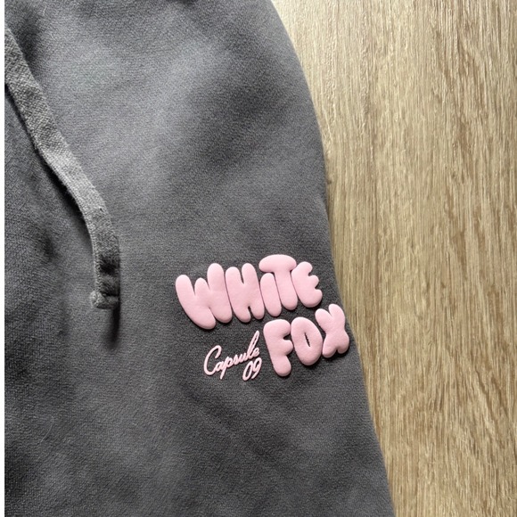 Y2K White Fox Charcoal Grey Puff Print Sweatpants Joggers Womens XXS - Picture 3 of 9